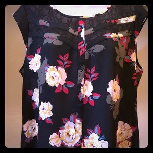 Candie’s floral top